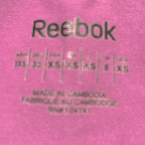 Reebok Athletic Shorts & Matching Reebok Tee Shirt - Picture 8 of 8